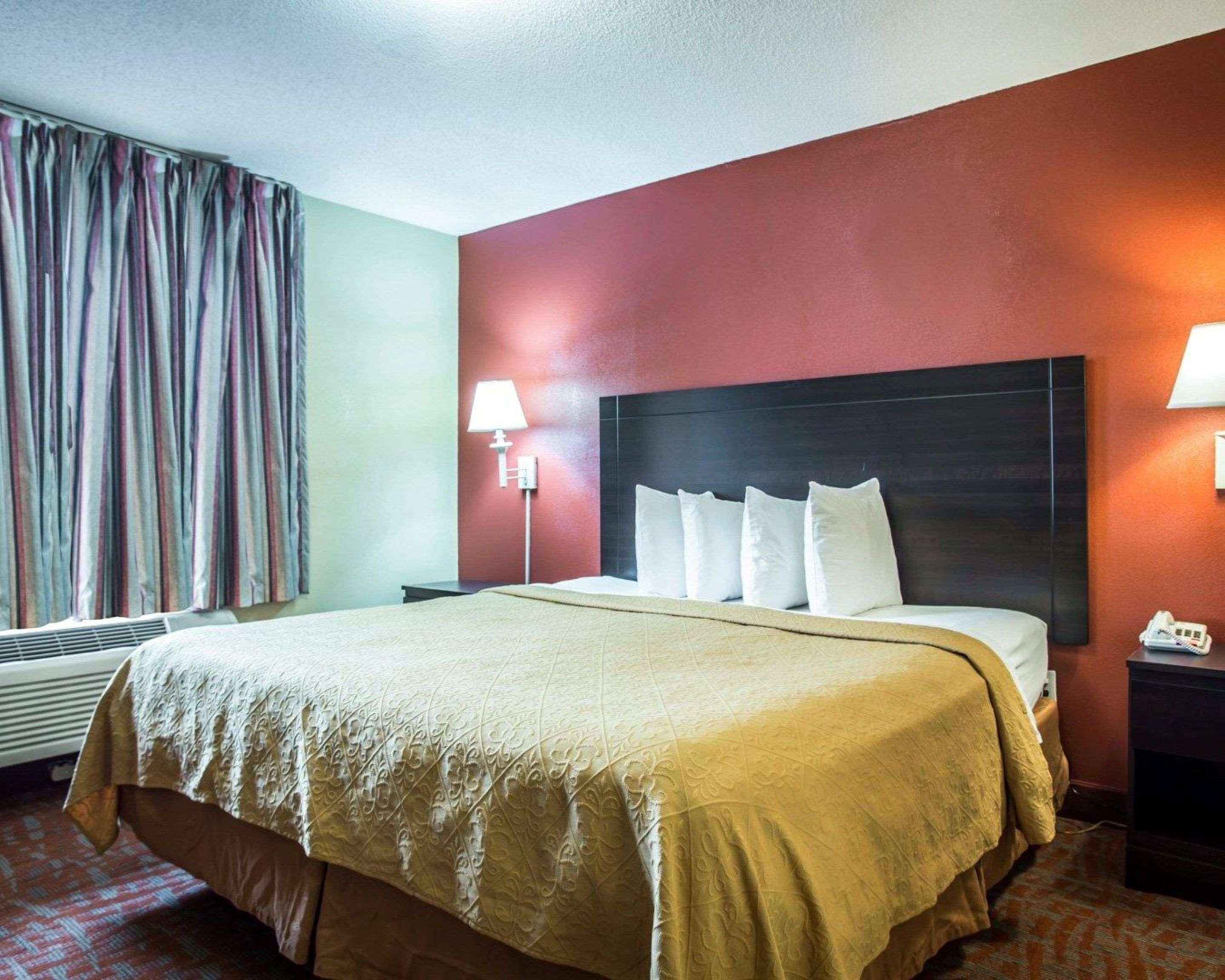 Quality Inn & Suites Monroe Exterior foto